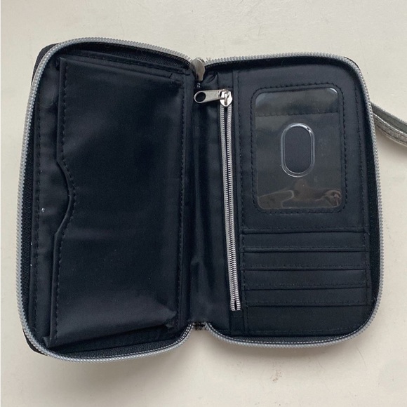 Minion wallet - Picture 3 of 3